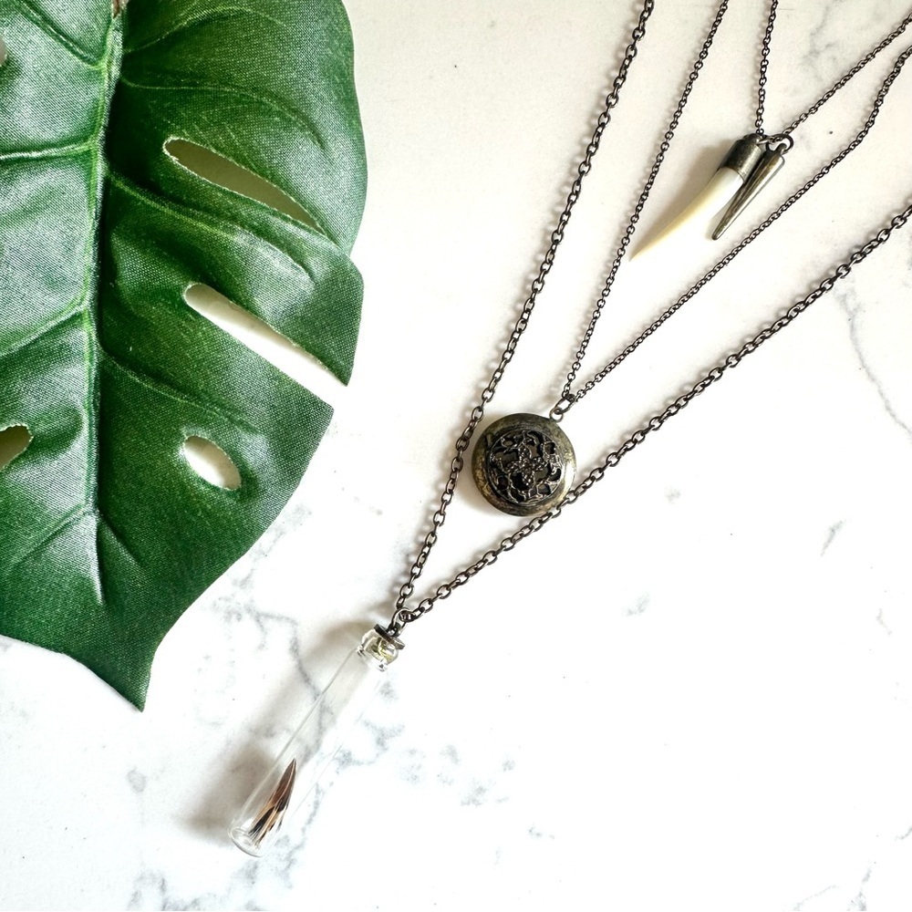3/$22🩶 Layered Locket Feather Vial Necklace Bronze Steampunk Bohemian Jewelry